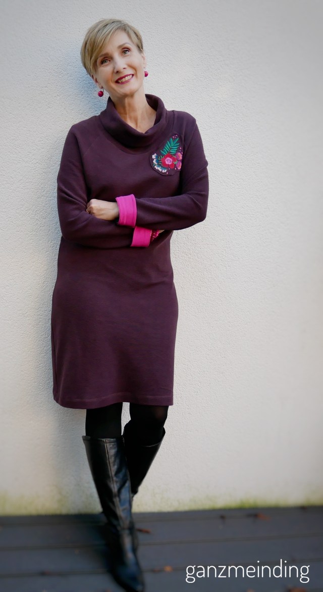 ganzmeinding: Frau Polly von fritzi schnittreif mit stickerei bouquet von Lila-Lotta 07