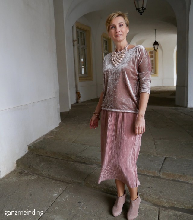 Plisseerock und Frau Karla von fritzischnittreif genäht von ganzmeinding 10