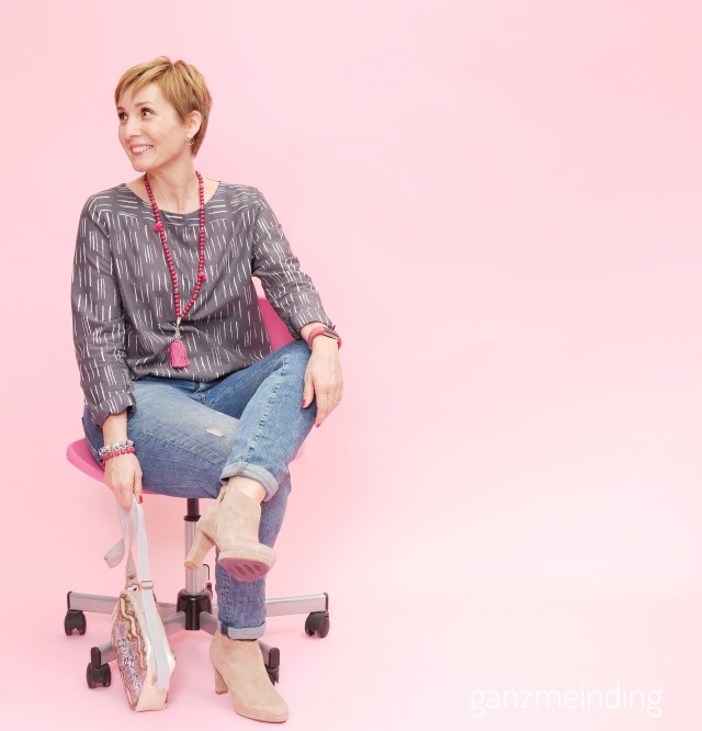 Frau Yoko fritzi schnittreif atelier brunette ganzmeinding 01