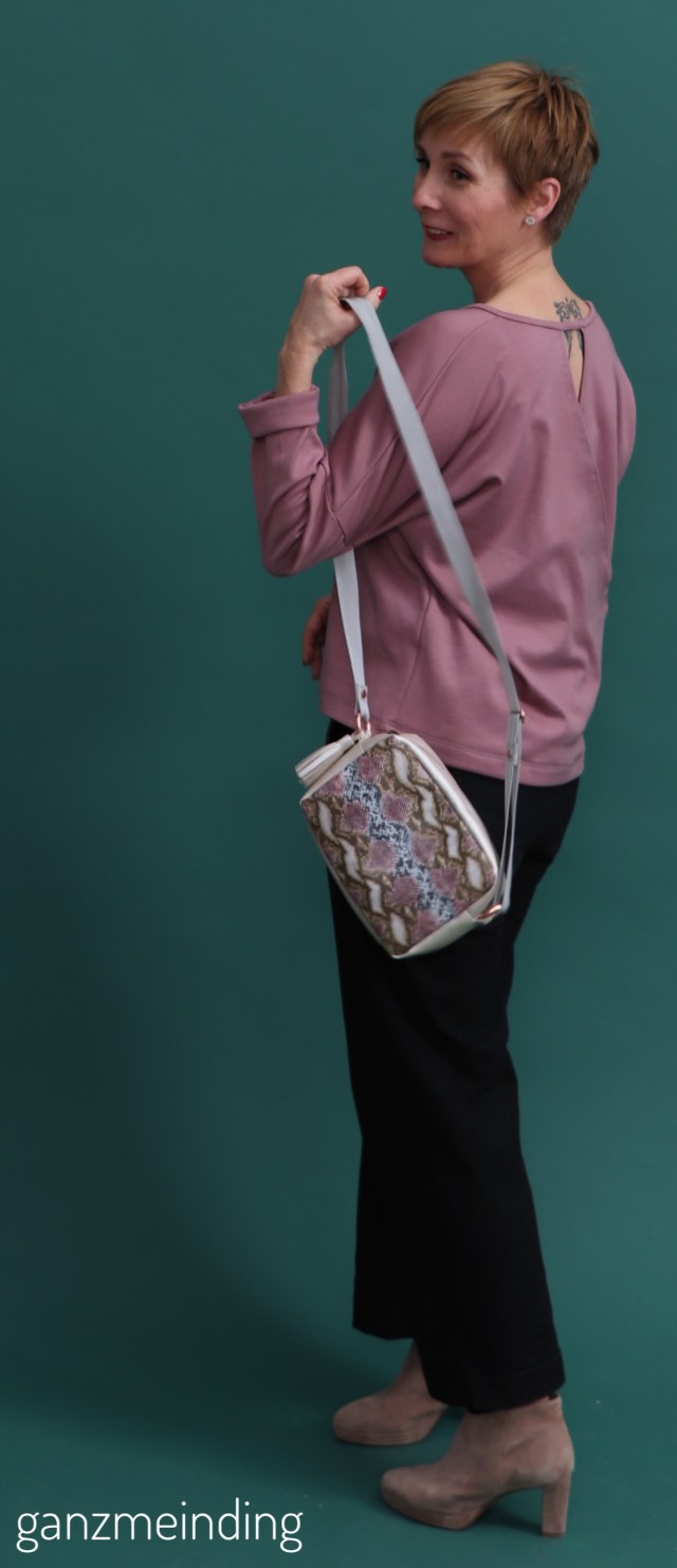 Frau Vega fritzi schnittreif, cambag crearesa, weite Hose die komplizin, snaply 07