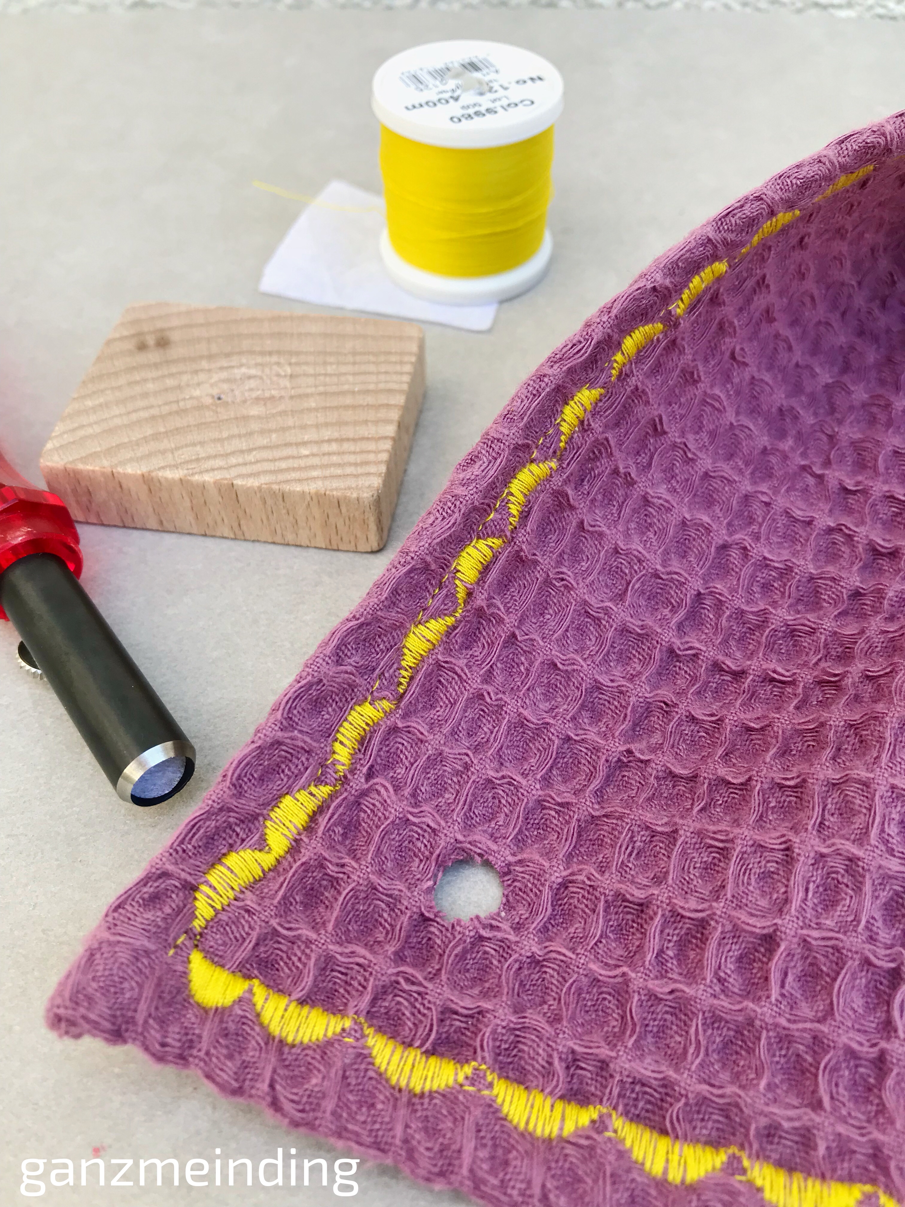 Lochstickeinrichtung Bernina_Geschirrtücher_Tutorial_ganzmeinding04