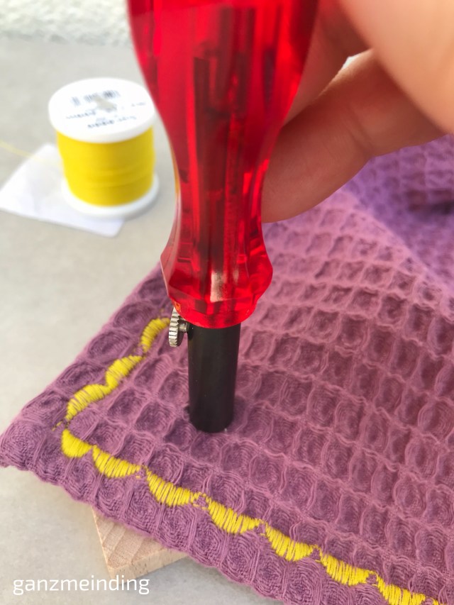 Lochstickeinrichtung Bernina_Geschirrtücher_Tutorial_ganzmeinding03