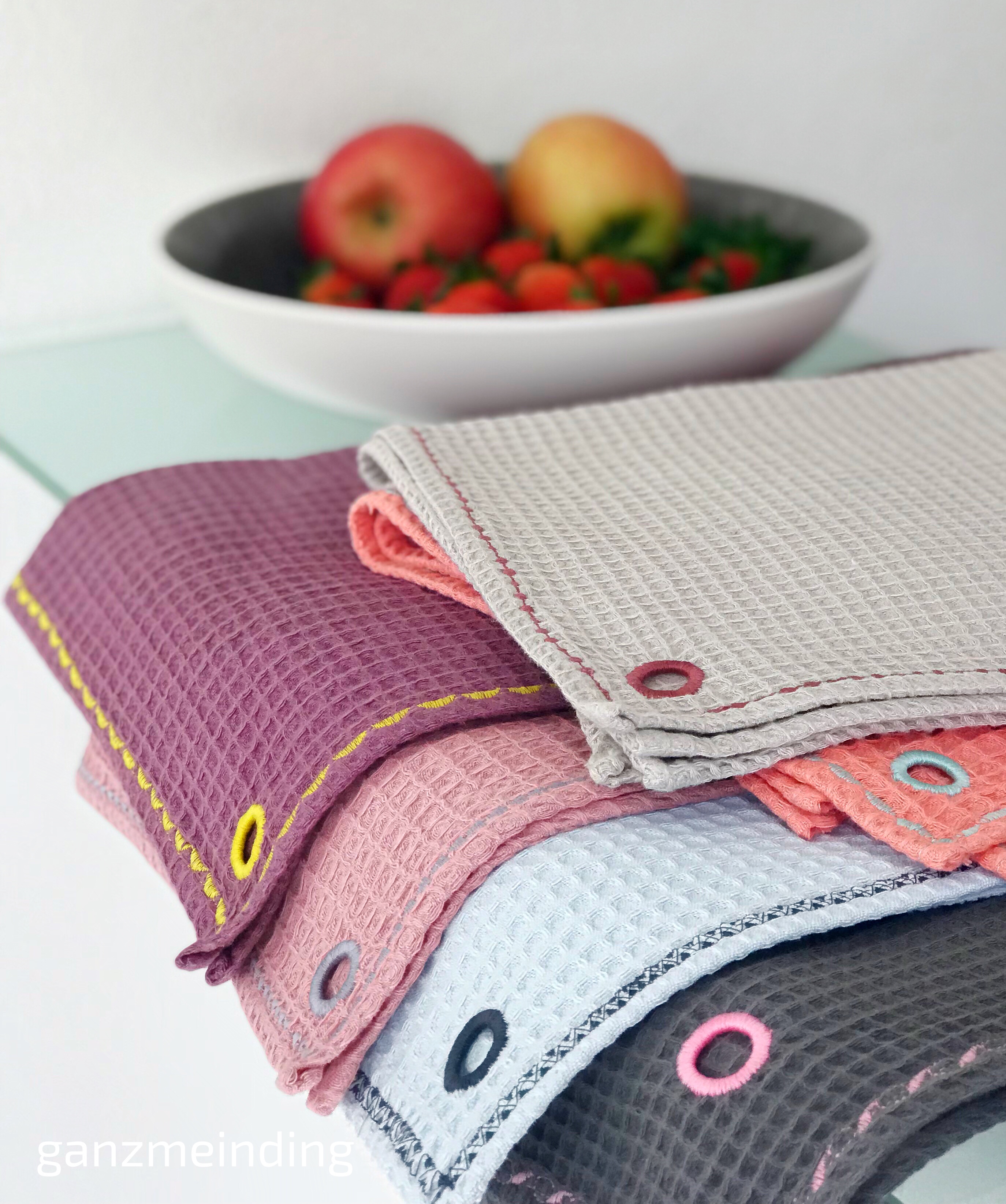 Lochstickeinrichtung Bernina_Geschirrtücher_ganzmeinding01