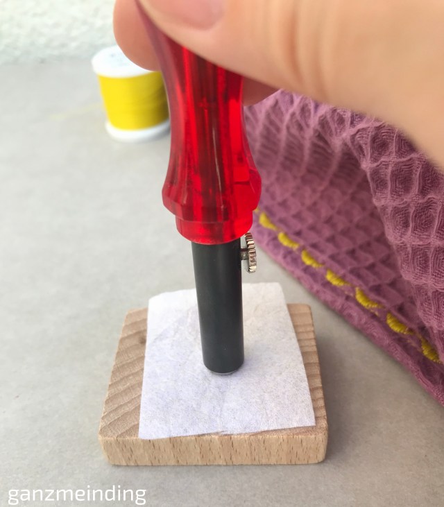 Lochstickeinrichtung Bernina_Geschirrtücher_Tutorial_ganzmeinding05