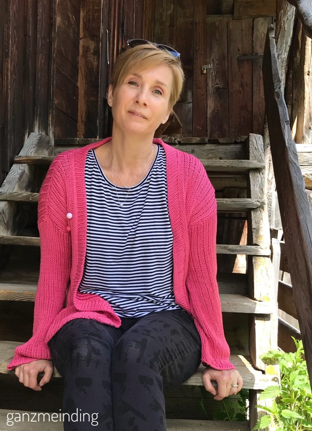 Cooler Colorado Cardigan We are Knitters, Frau Paula von Hedi näht, Shirt Odette la Maison Victor, genäht von ganzmeinding 01