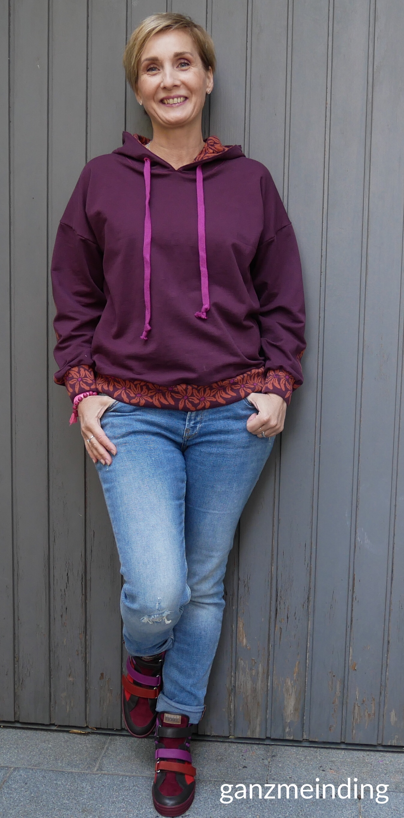 ganzmeinding: Flur Hello Heidi Fabrics, Hoodie 01 die Komplizin 08