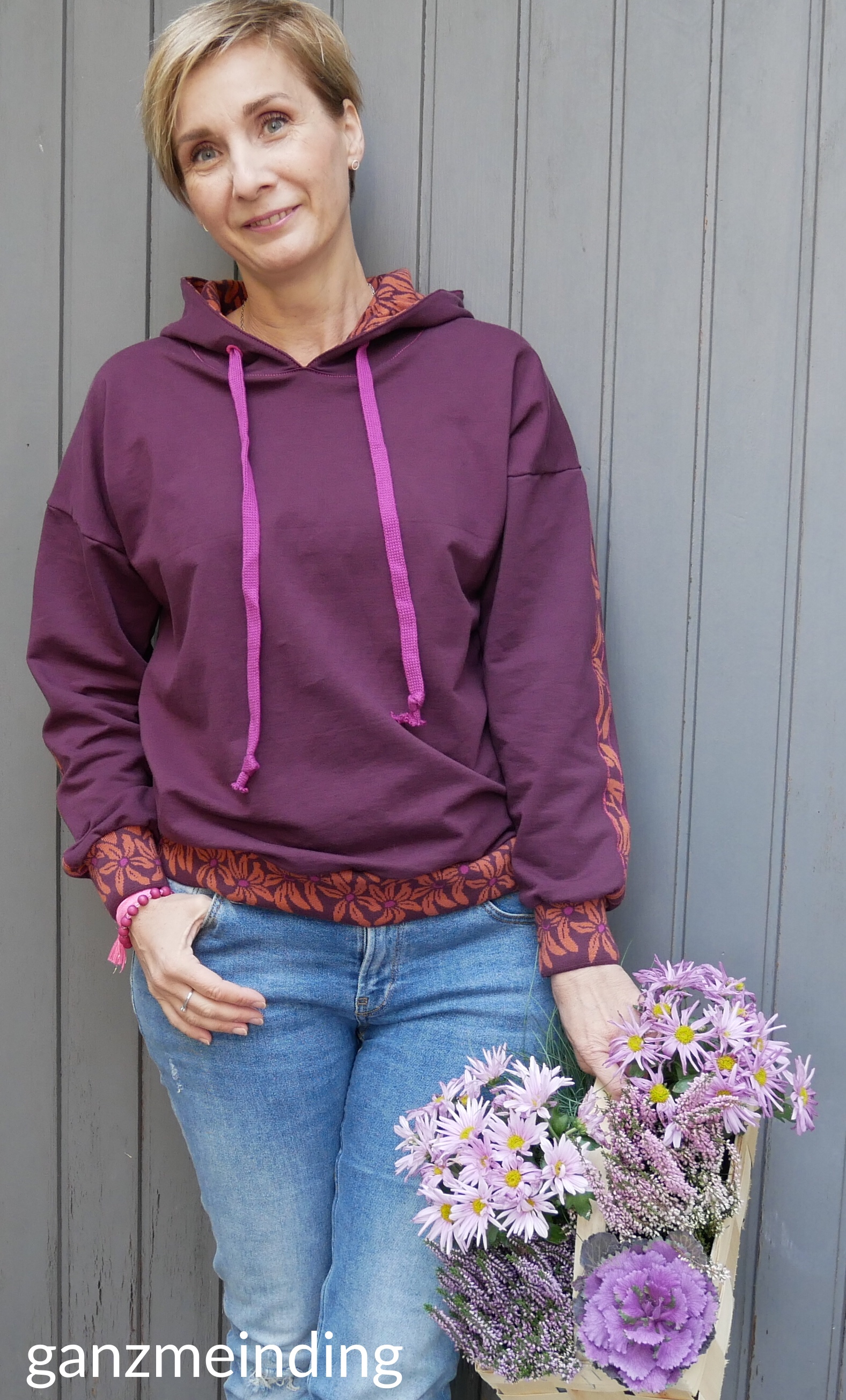 ganzmeinding: Flur Hello Heidi Fabrics, Hoodie 01 die Komplizin 03