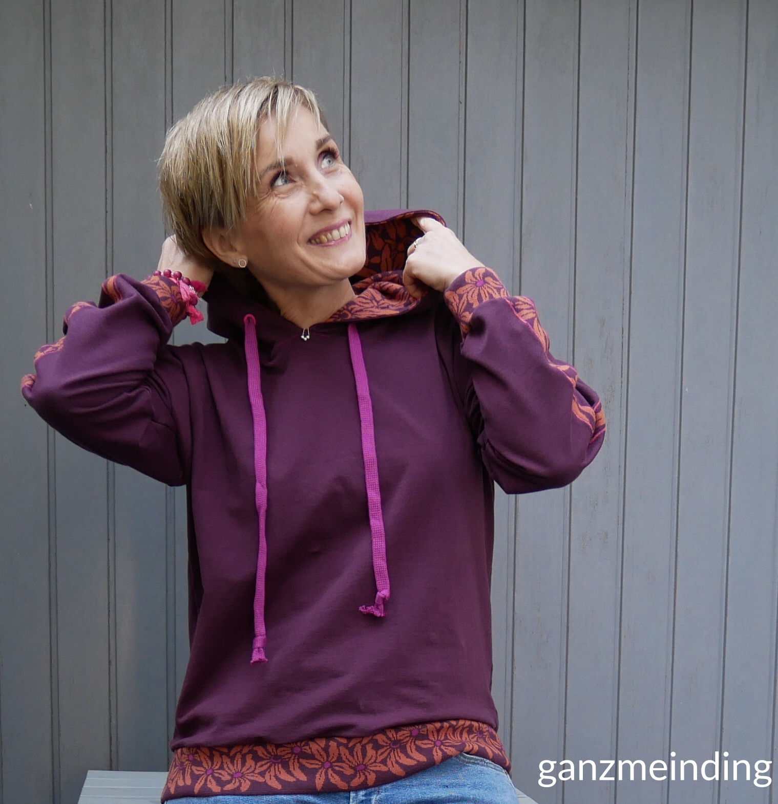 ganzmeinding: Flur Hello Heidi Fabrics, Hoodie 01 die Komplizin 02