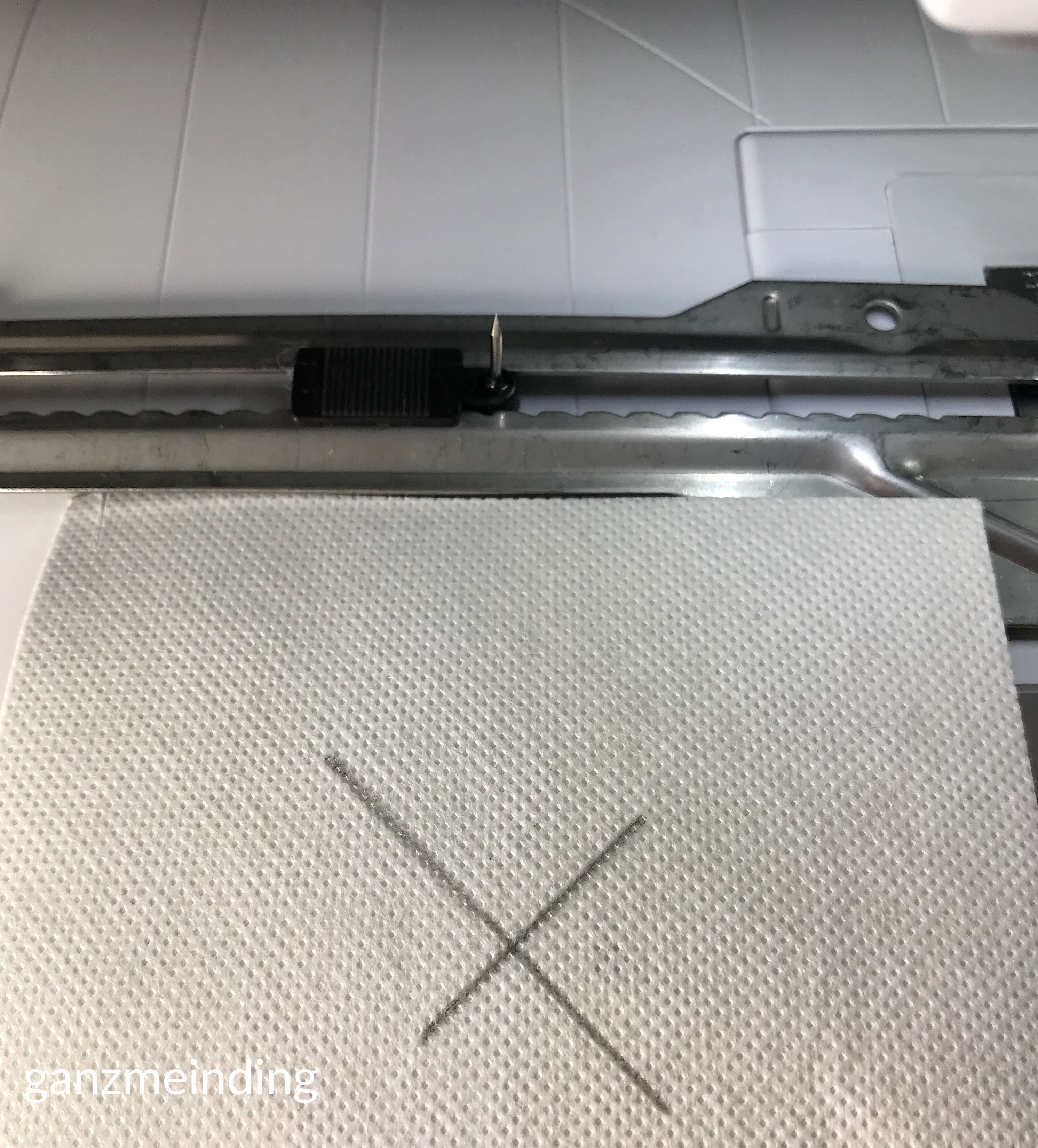 ganzmeinding: Free Tutorial Taschenbaumler Kreisstickapparat Bernina 10