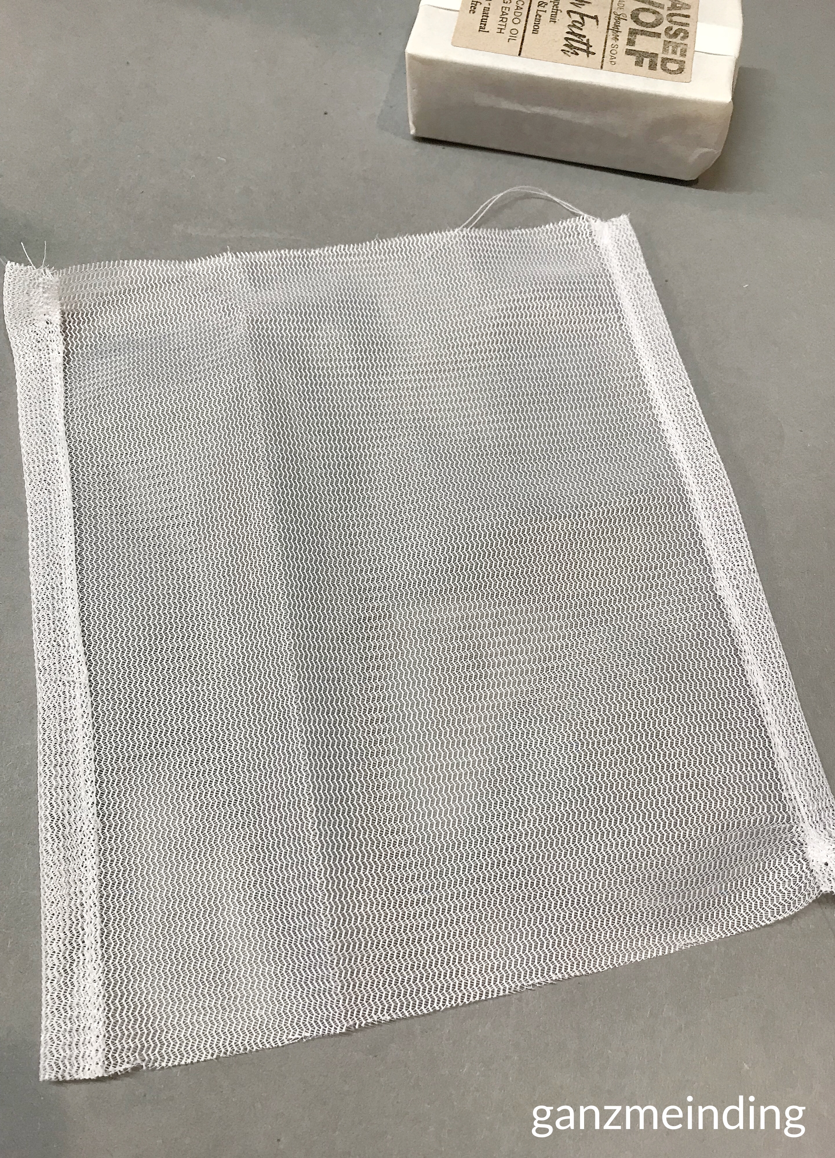 ganzmeinding: gratis Tutorial Seifensäckchen nähen, Seifen Haused Wolf 12