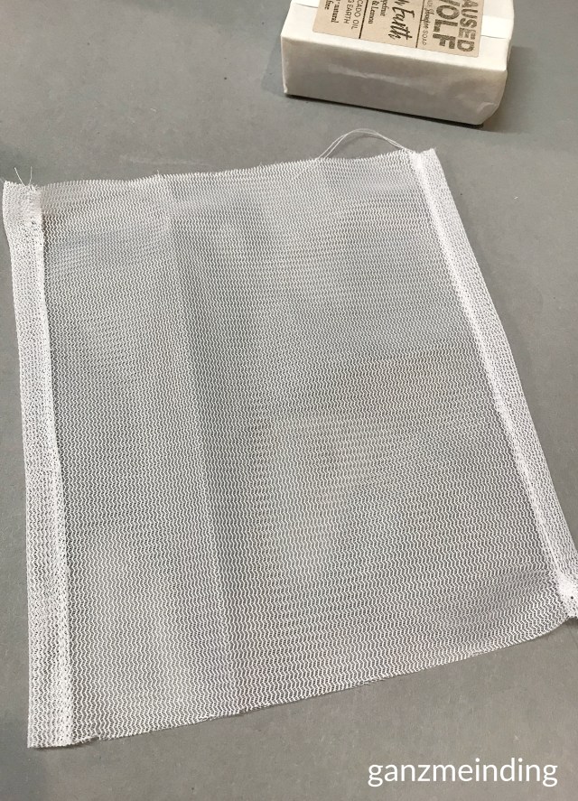 ganzmeinding: gratis Tutorial Seifensäckchen nähen, Seifen Haused Wolf 12