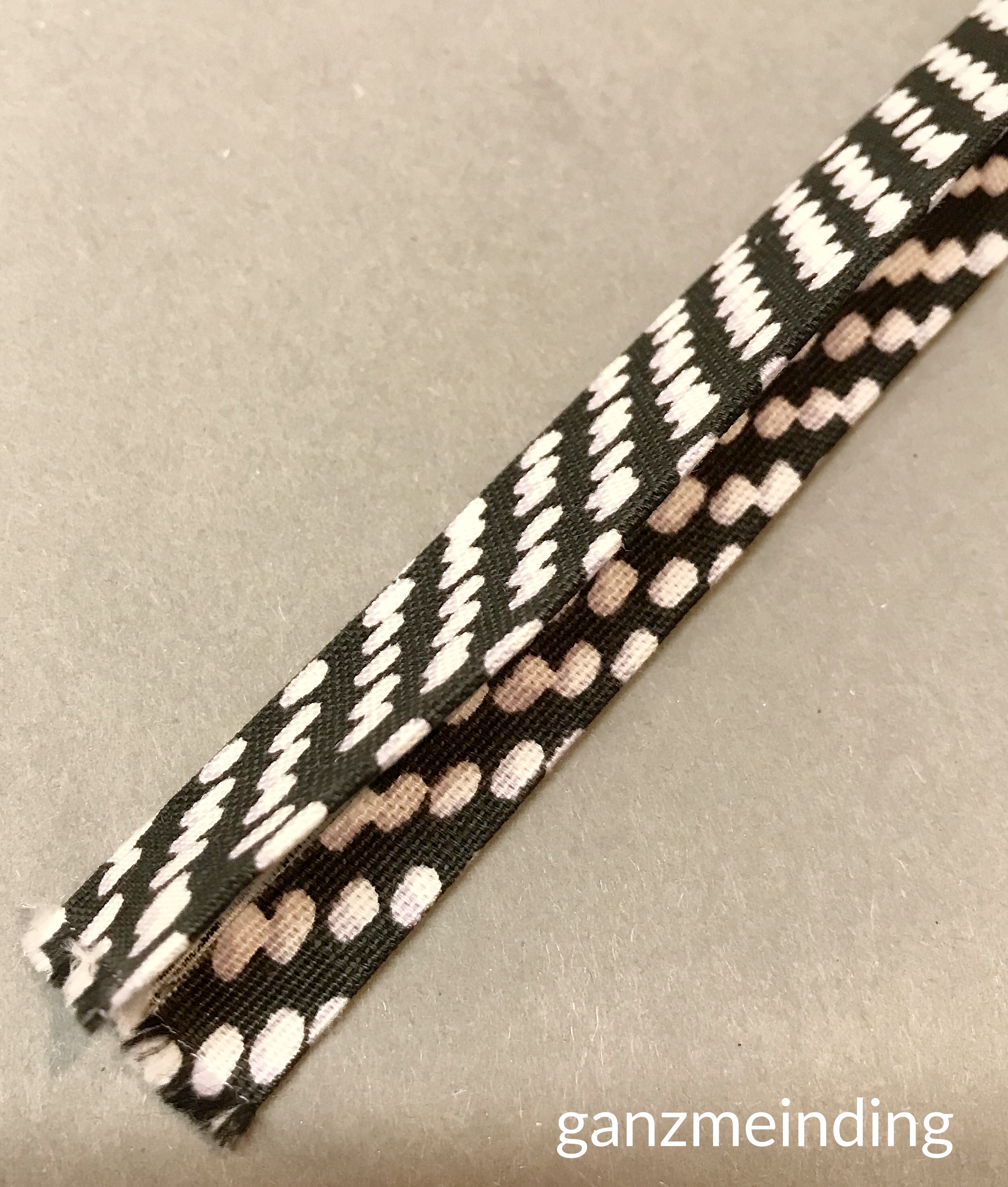 ganzmeinding: gratis Tutorial Seifensäckchen nähen, Seifen Haused Wolf 17