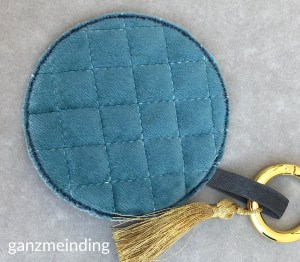 ganzmeinding: Free Tutorial Taschenbaumler Kreisstickapparat Bernina 39