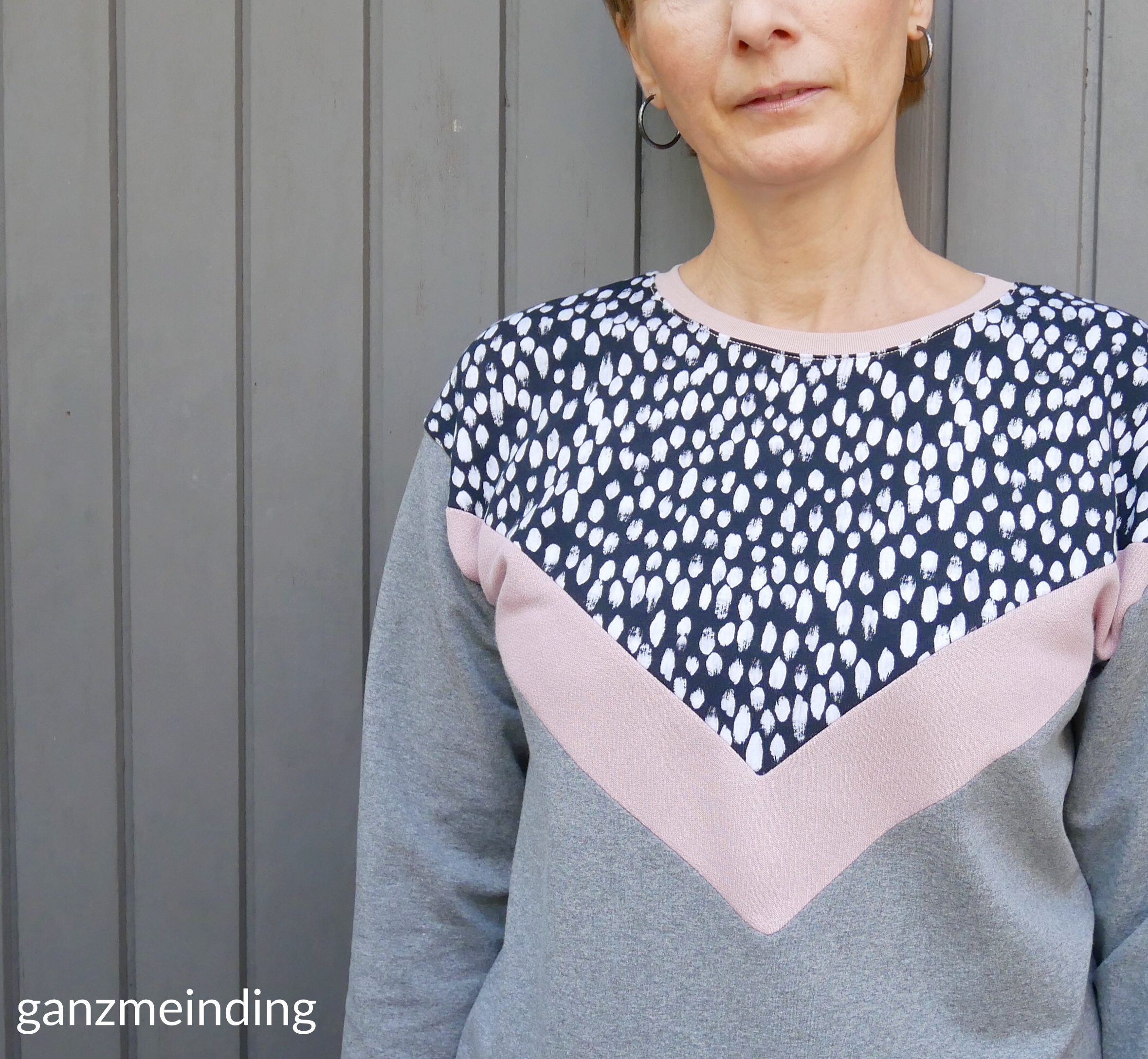 ganzmeinding: Frau Luise Hedi näht, Kleiderständer von Ziito 03