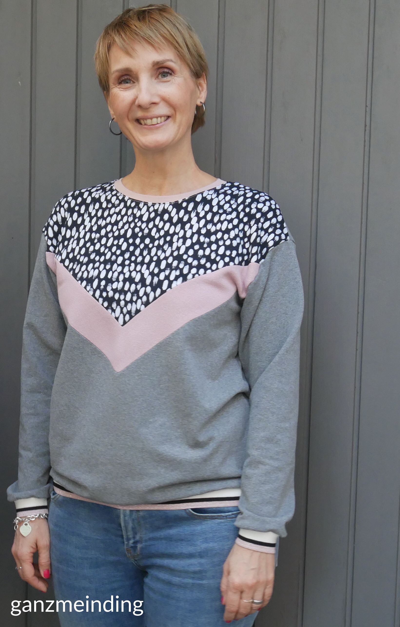 ganzmeinding: Frau Luise Hedi näht, Kleiderständer von Ziito 02