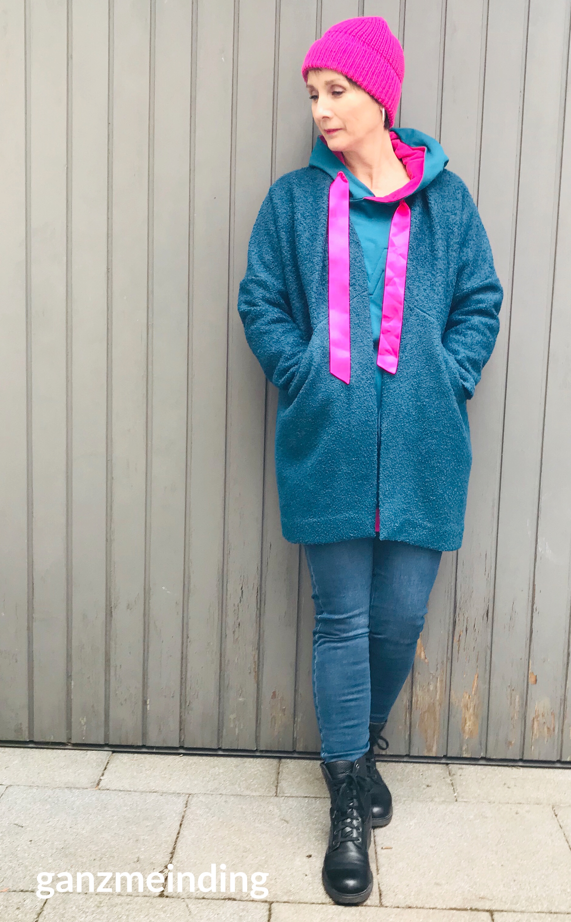 ganzmeinding: Hoodie mit 3D-Schriftzug Mix and Match Ki-ba-doo 08