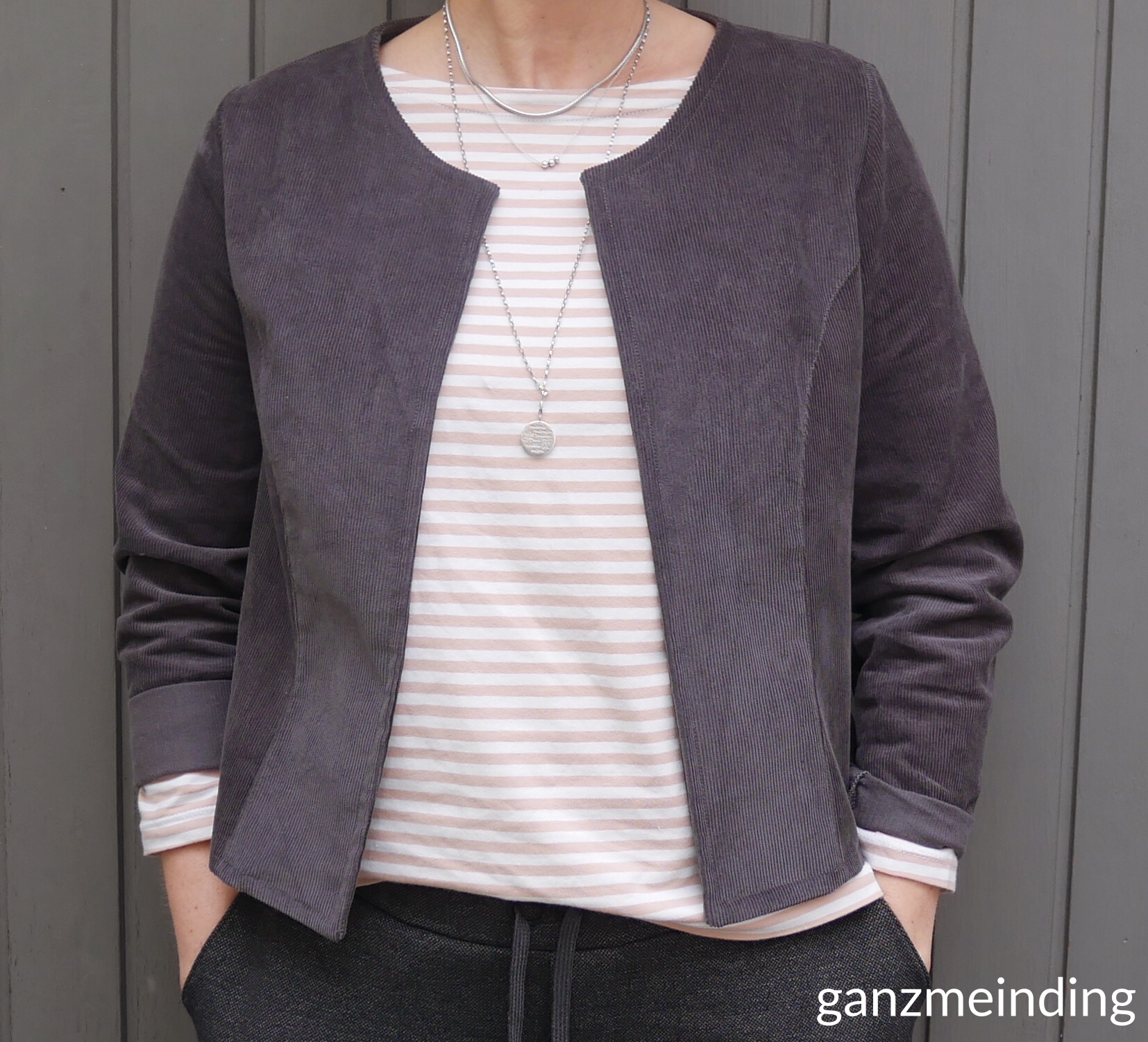 ganzmeinding: Mona LMV, Cord Robert Kaufmann, Timpe Tee, Frau Paula Hedi näht 03