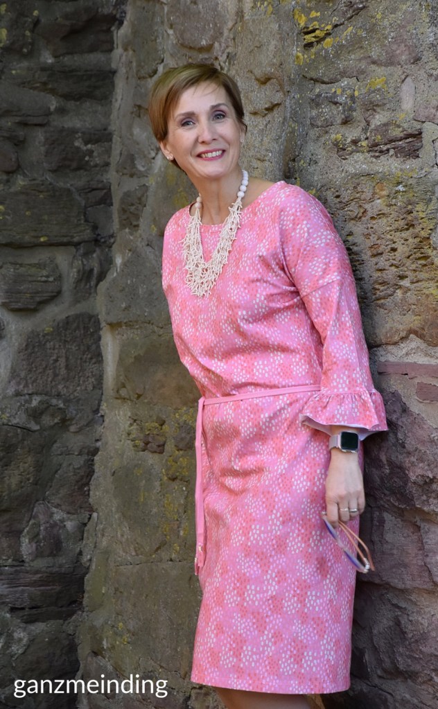 ganzmeinding: Ticino Dotties Coral Hello Heidi 01 Frau Elly studio schnittreif